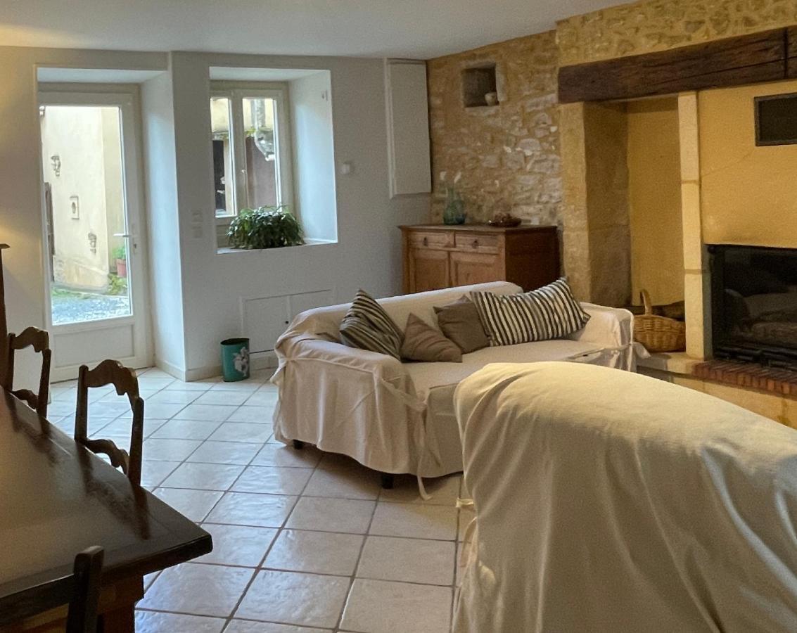 Holidayhome For 6 Persons At Ferme La Geneste Coux-et-Bigaroque-Mouzens Exterior photo
